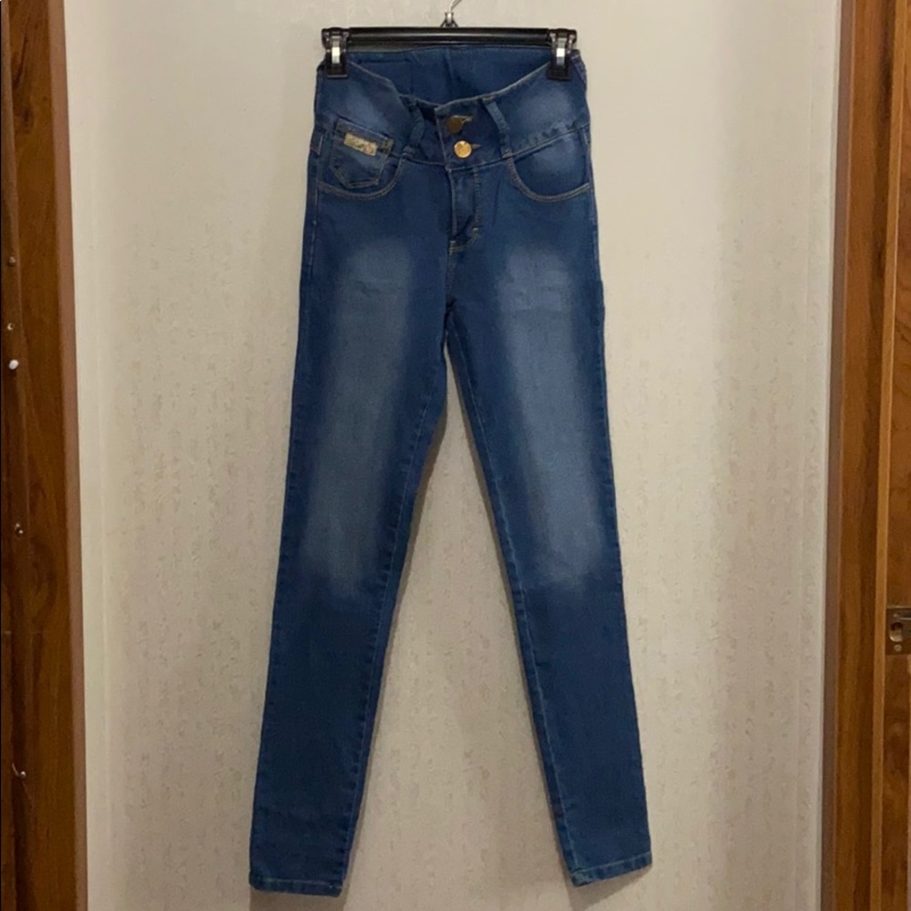 Faded high waisted jeans